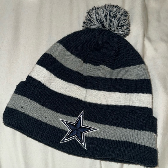 NFL NEW ERA COWBOYS BEANIE - Picture 1 of 4